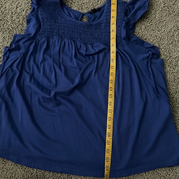 Banana Republic Periwinkle Blue Cotton Shirt w/Ruffle Sleeve - Picture 4 of 5